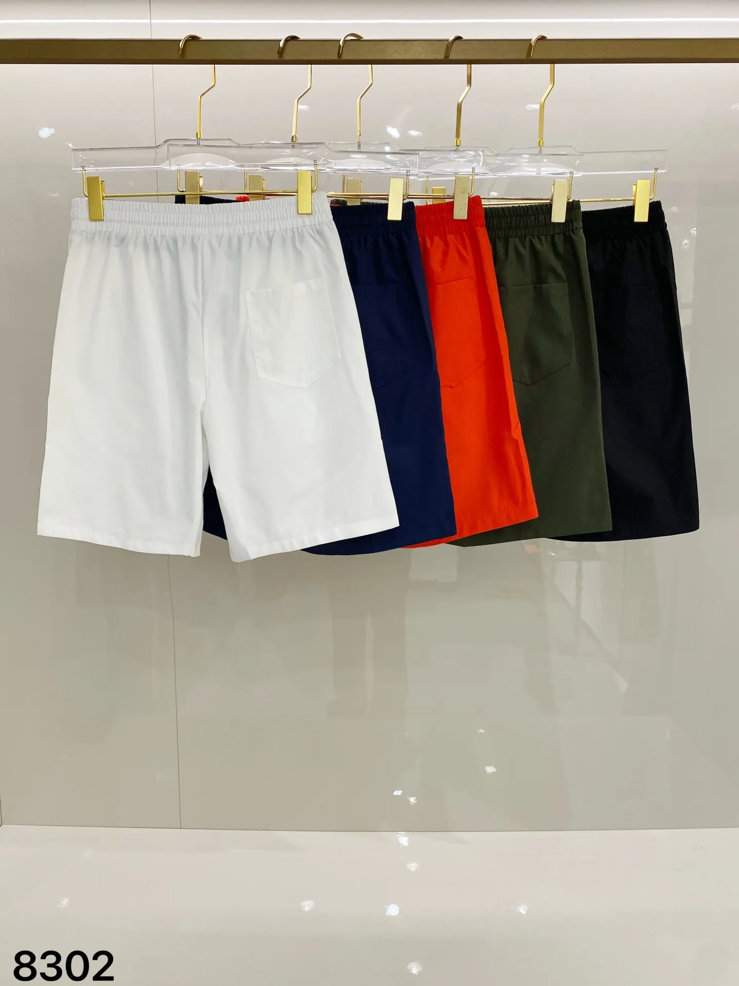 P190 🌸🌸Ralph Lauren Polo 2025 spring and summer new three-quarter pants [beach pants] are comfortable to wear, low-key yet luxurious, very high-end, and have a fashionable and high-end pocket design. Needless to say, the pants style and tailoring are exquisite and lively. Really first-class and top-quality materials. Really top-grade casual pants and elastic pants, of outstanding quality. After heavy washing, the pants are very soft, not fussy, and the upper body is absolutely stylish and extremely luxurious. Size:M-4XL